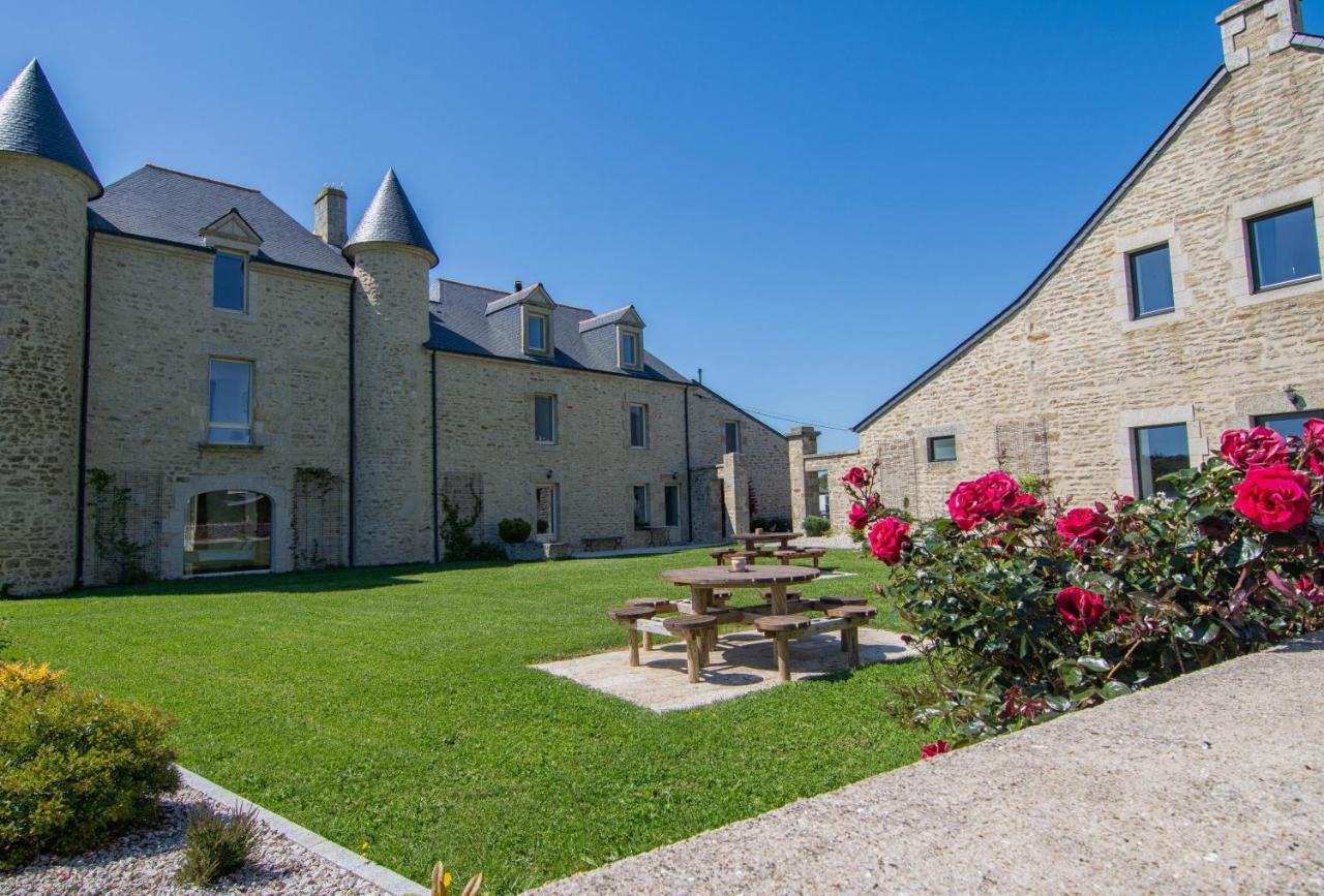 Bed and Breakfast Domaine De Kerbillec Theix Esterno foto