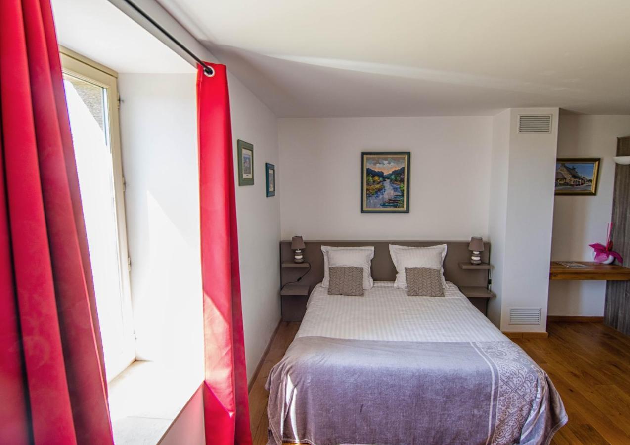 Bed and Breakfast Domaine De Kerbillec Theix Esterno foto